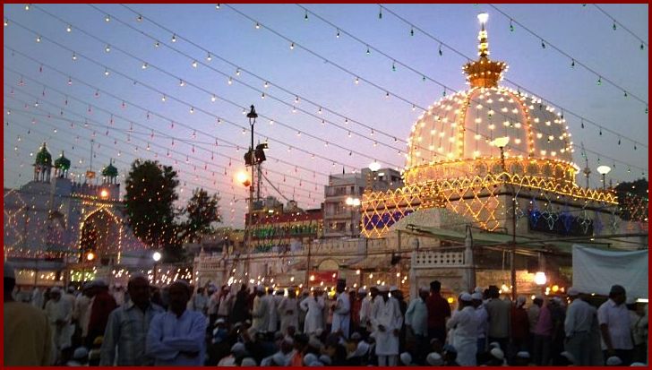 Shrine of Hazrat Khwaja Garib Nawaz Moinuddin  Chisti Ajmeri  R.A (Night Scene)